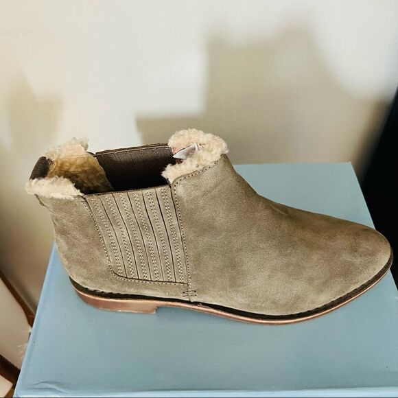 SEYCHELLES Pool Cozy Suede Fur Bootie, Ankle Bootie, Tan/Brown, Size‎ 10, NWT - Picture 2 of 15